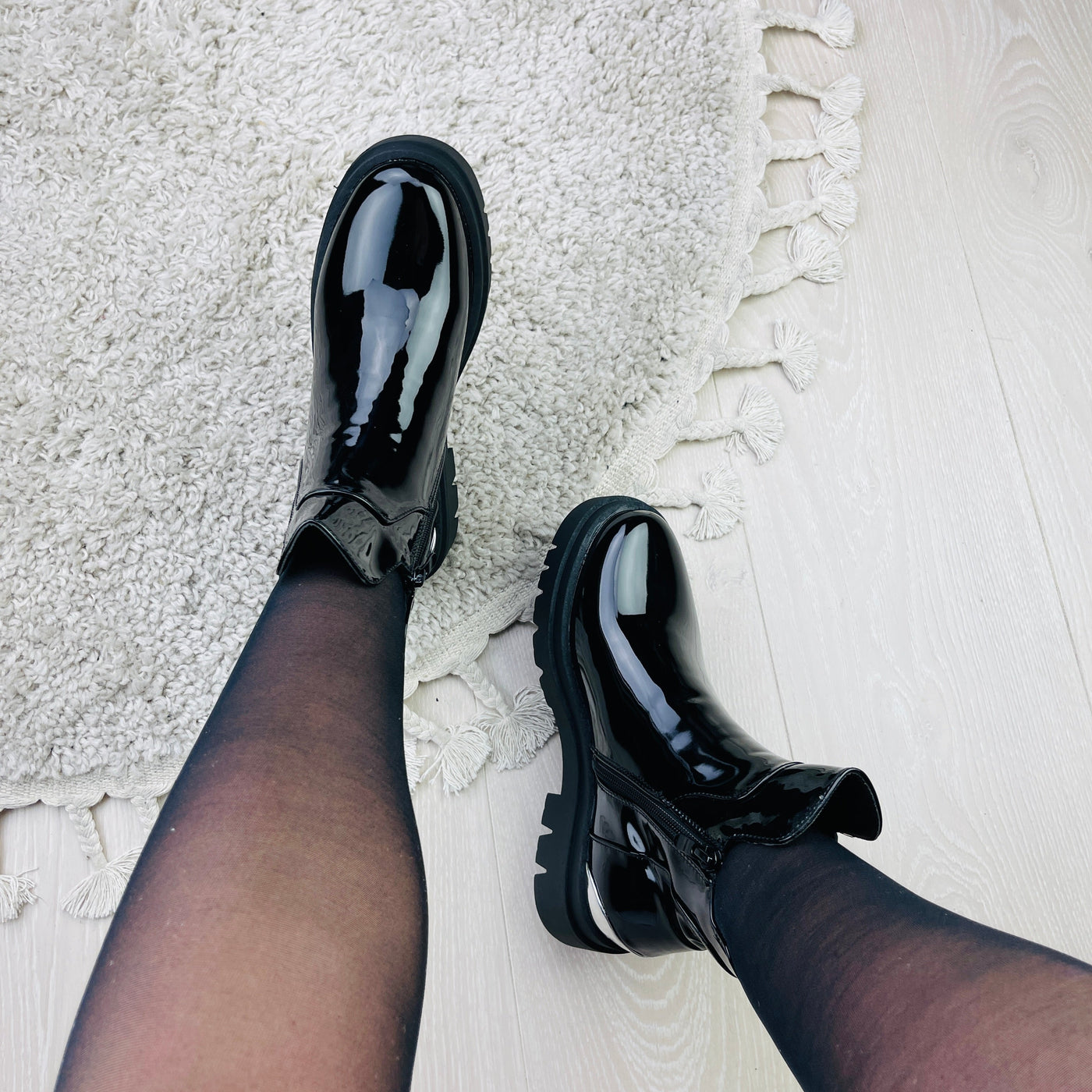 Bottes vernies noires Xanne